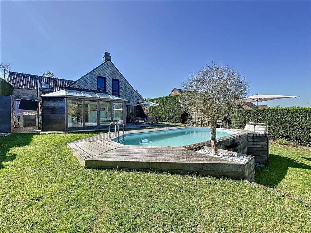 Maison à vendre à Court-Saint-Etienne 1490 550000.00€ 3 chambres 175.00m² - Annonce 462900
