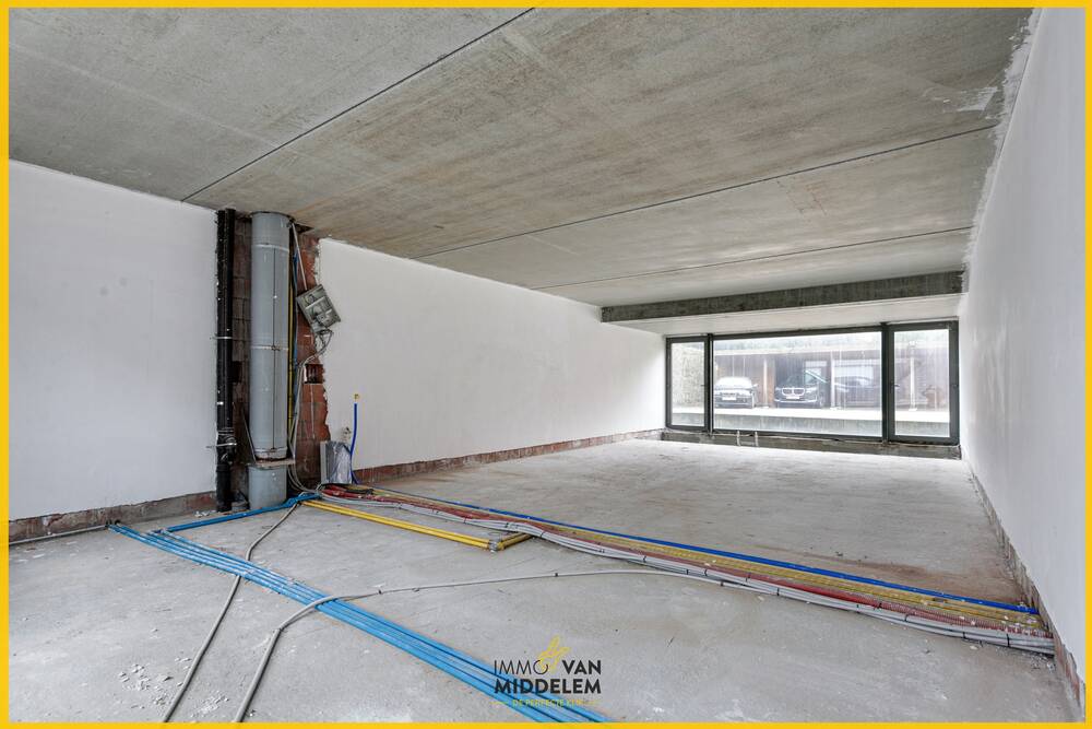 Commerce à vendre à Zellik 1731 98000.00€ chambres 147.00m² - Annonce 465064
