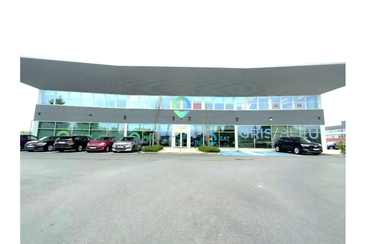 Commerce à louer à Baulers 1401 2600.00€  chambres 200.00m² - Annonce 468327