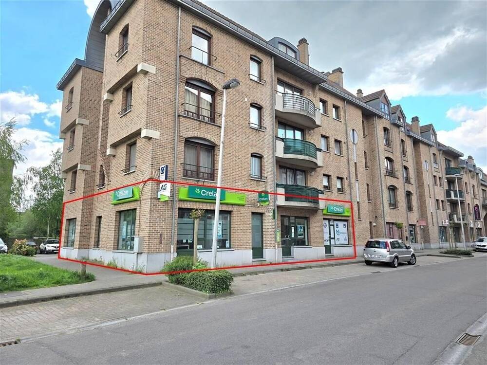 Commerce à louer à Ottignies 1340 2260.00€ chambres 130.00m² - Annonce 469674