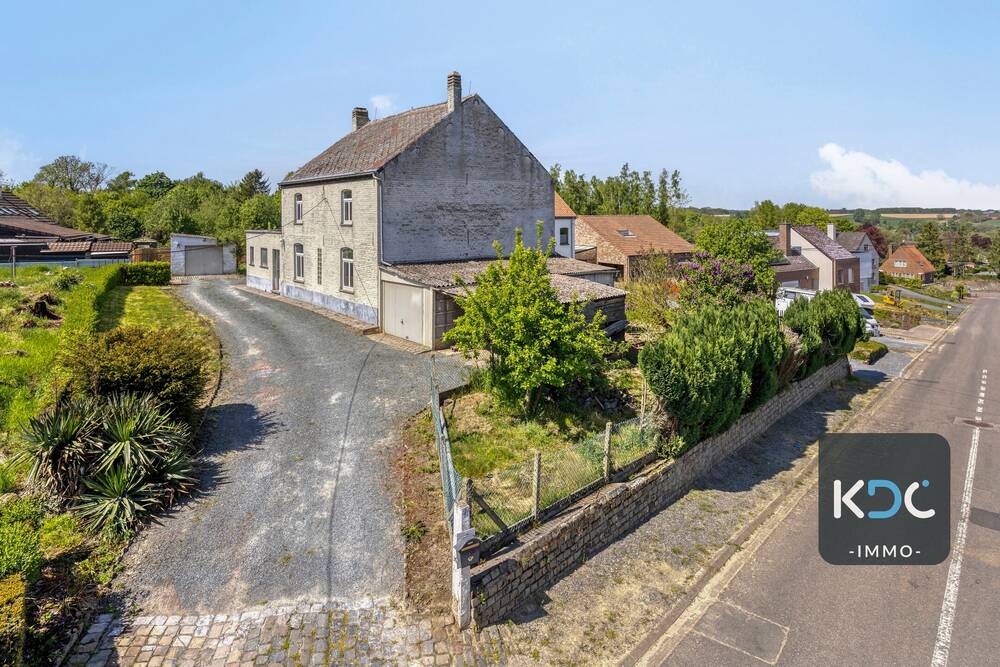 Huis te  koop in Huldenberg 3040 375000.00€ 5 slaapkamers 254.00m² - Zoekertje 469959