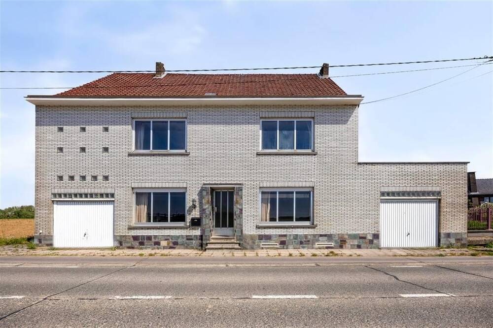 Huis te  koop in Bogaarden 1670 275000.00€ 3 slaapkamers 218.00m² - Zoekertje 471928