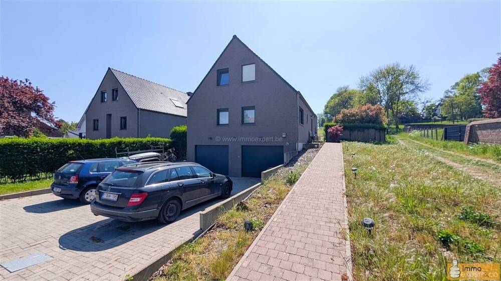 Huis te koop in Hekelgem 1790 669000.00€ 4 slaapkamers 288.53m² - Zoekertje 473585