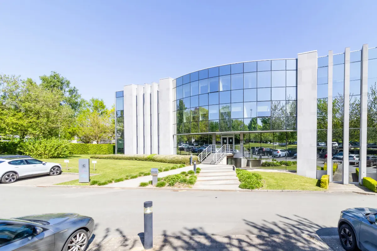 Commerce à louer à Louvain-la-Neuve 1348 3250.00€  chambres 289.00m² - Annonce 471362