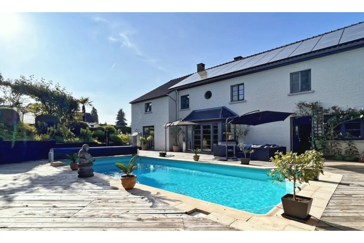 Villa te  koop in Waterloo 1410 1495000.00€ 8 slaapkamers 636.00m² - Zoekertje 472966