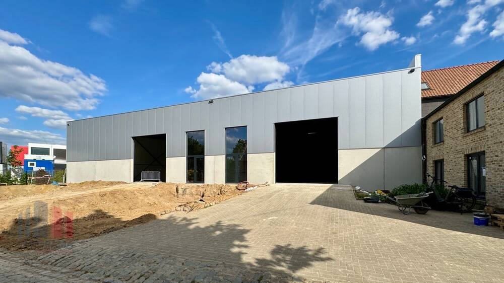 Handelszaak te  huur in Asse 1730 5950.00€  slaapkamers 654.00m² - Zoekertje 474086