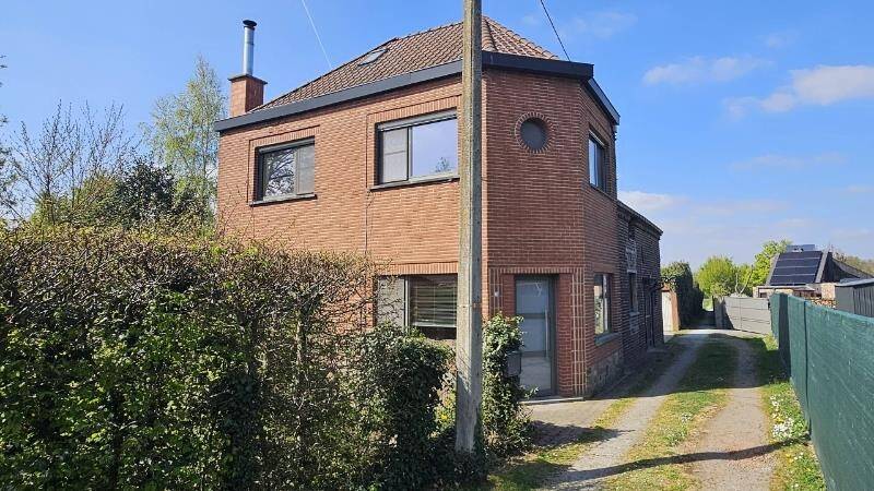 Huis te koop in Nederokkerzeel 1910 340000.00€ 2 slaapkamers 180.00m² - Zoekertje 474264
