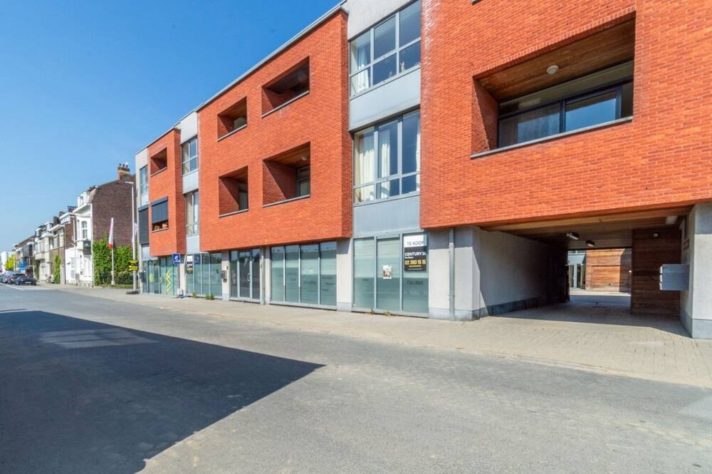 Commerce à vendre à Halle 1500 395000.00€ chambres 154.00m² - Annonce 477100