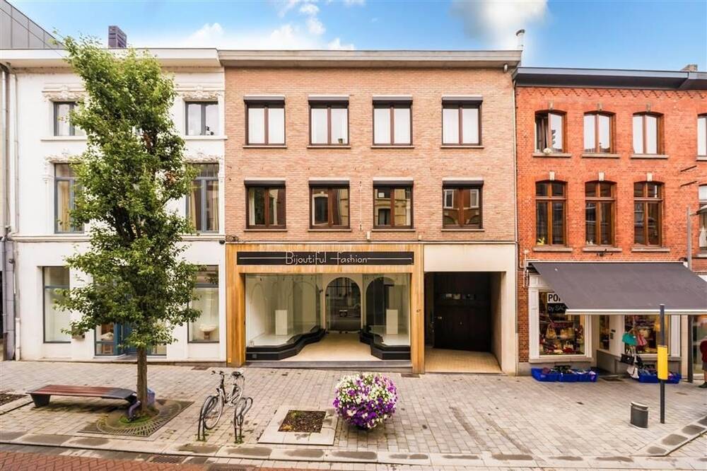 Immeuble de rapport - Immeuble à appartement à vendre à Tirlemont 3300 795000.00€ 4 chambres 250.00m² - Annonce 475795