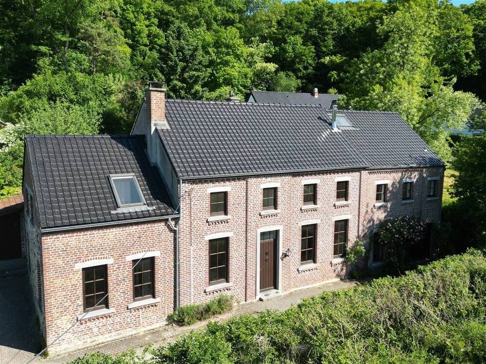 Huis te koop in Bonlez 1325 590000.00€ 6 slaapkamers 200.00m² - Zoekertje 477026