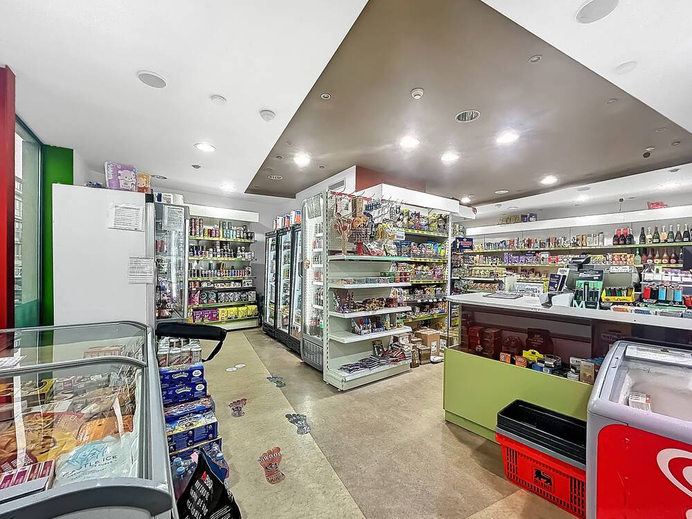 Commerce à vendre à Wavre 1300 290000.00€ chambres 90.00m² - Annonce 475352