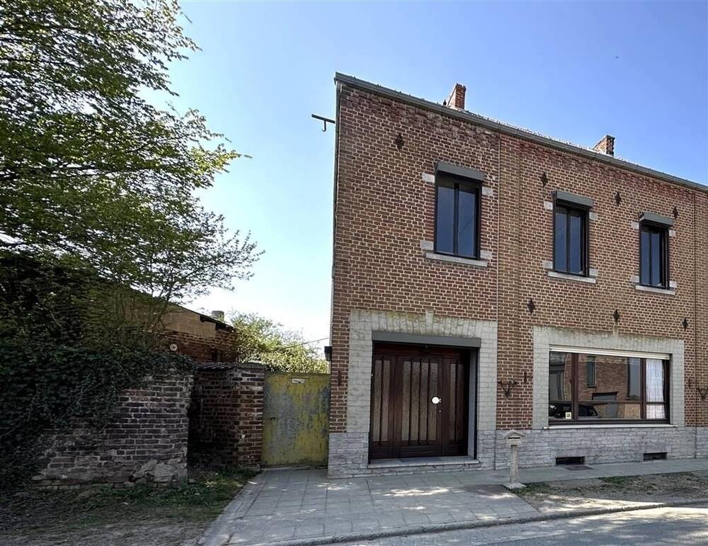 Maison à vendre à Villers-la-Ville 1495 245000.00€ 4 chambres 250.00m² - Annonce 477627