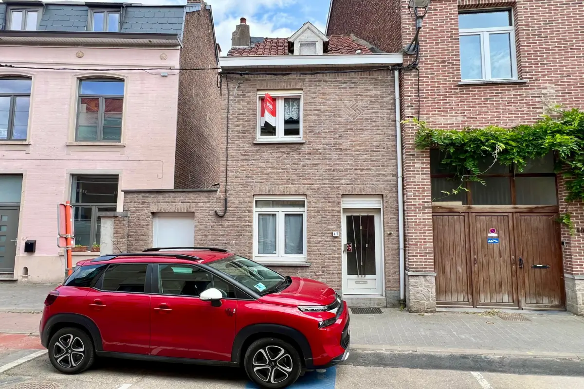 Huis te  koop in Terhulpen 1310 285000.00€ 3 slaapkamers m² - Zoekertje 477961