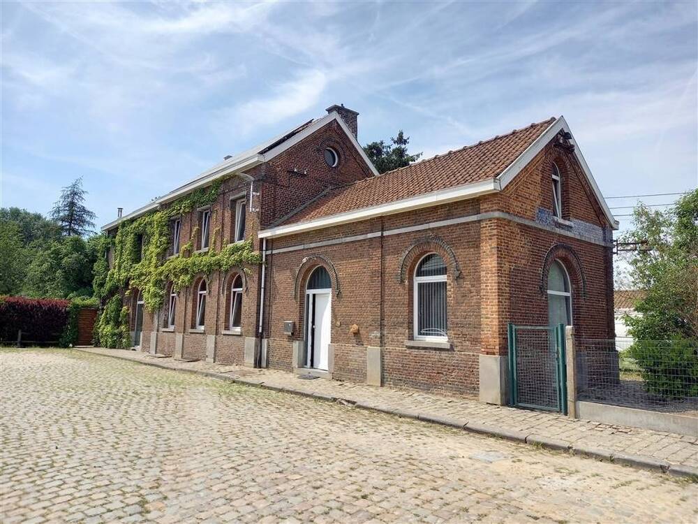 Maison à vendre à Zétrud-Lumay 1370 485000.00€ 4 chambres 214.00m² - Annonce 478331