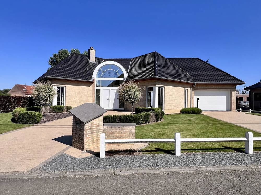 Maison à à Huldenberg 3040 1890.00€ 3 chambres 270.00m² - Annonce 479051