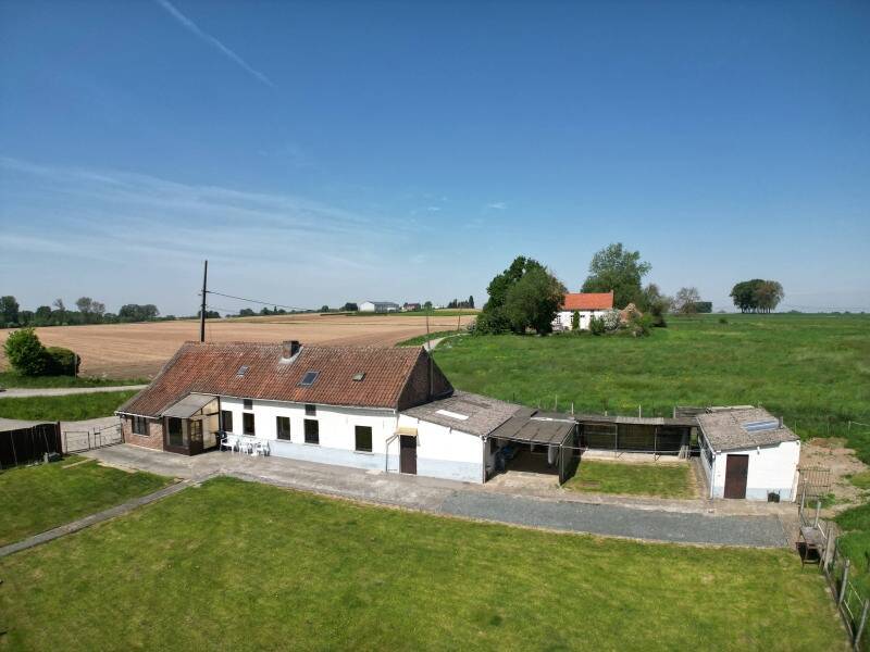 Maison à vendre à Chapelle-Saint-Pierre 1541 240000.00€ 5 chambres 172.00m² - Annonce 480453