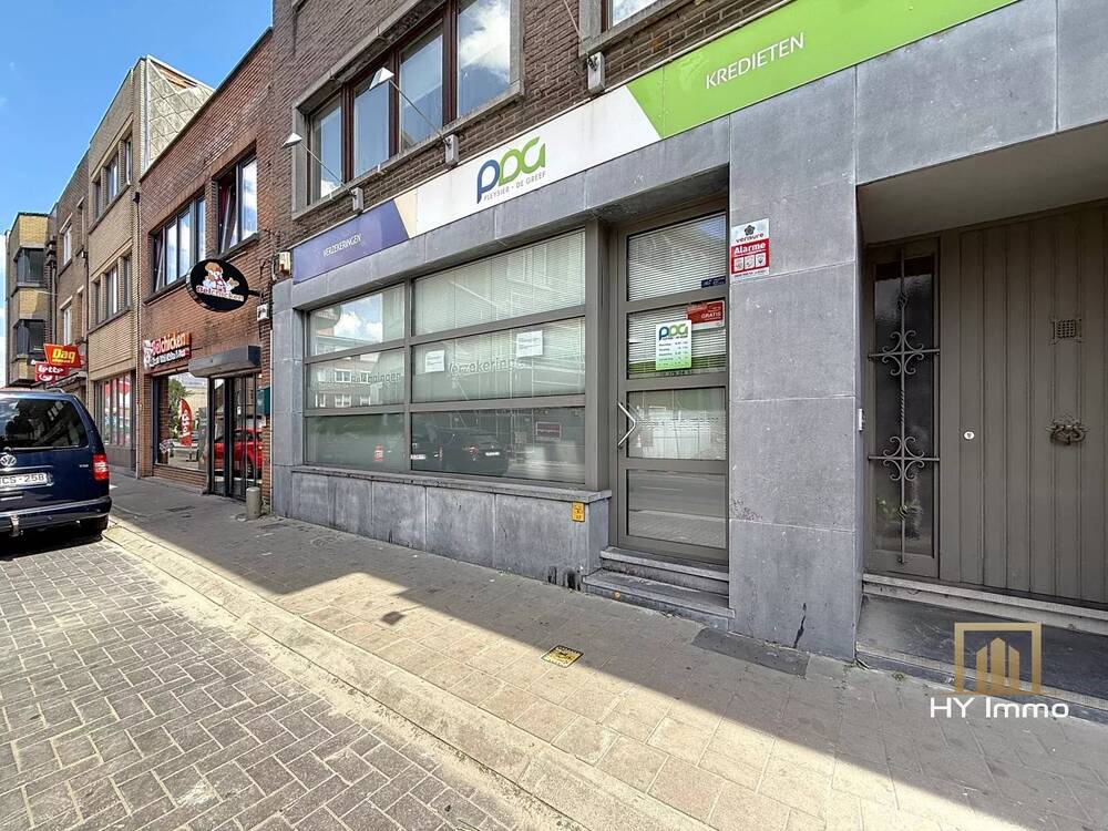 Handelszaak te  huur in Oudenaken 1600 2000.00€  slaapkamers m² - Zoekertje 482079