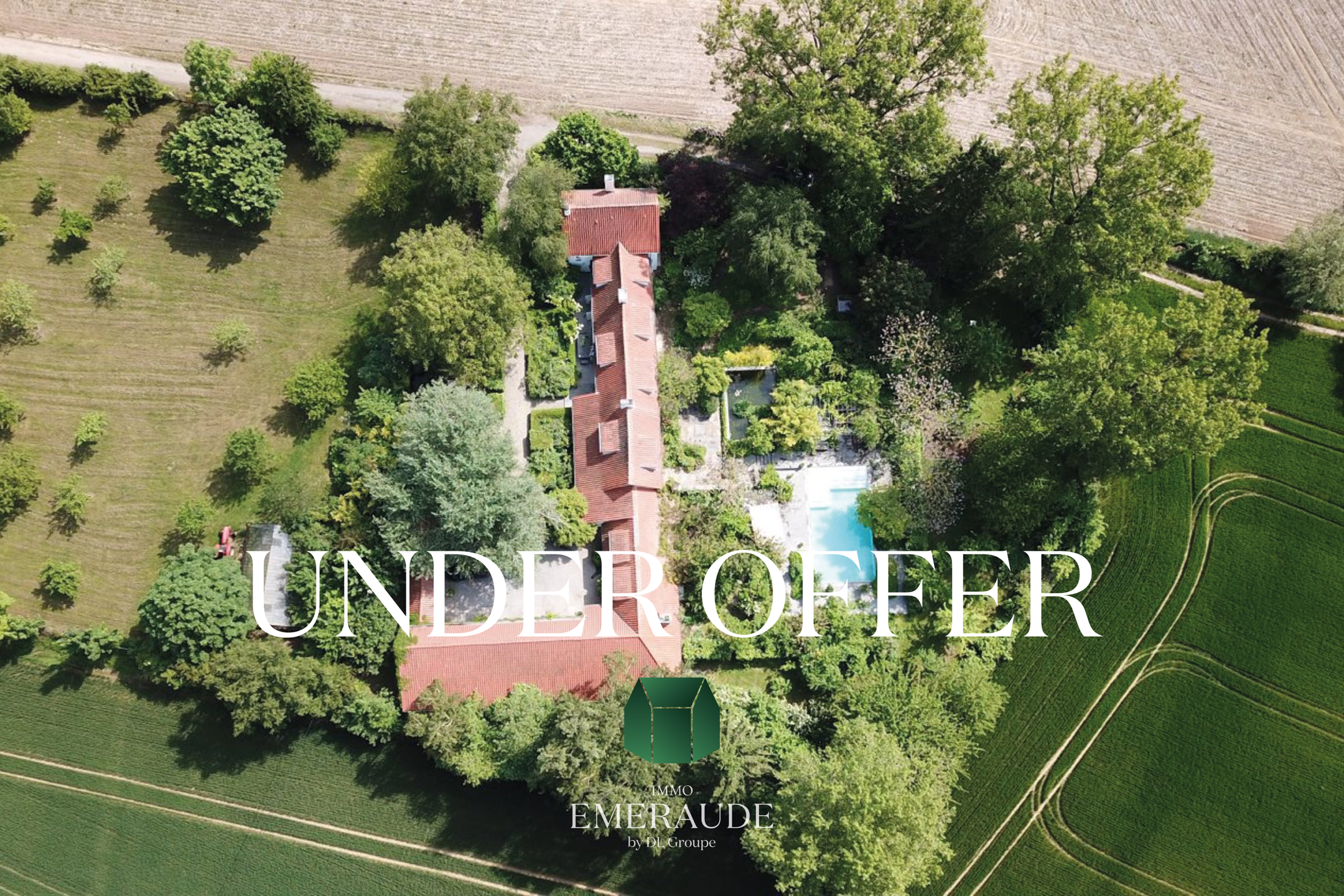 Villa te  koop in Nijvel 1400 1550000.00€ 7 slaapkamers 500.00m² - Zoekertje 595762