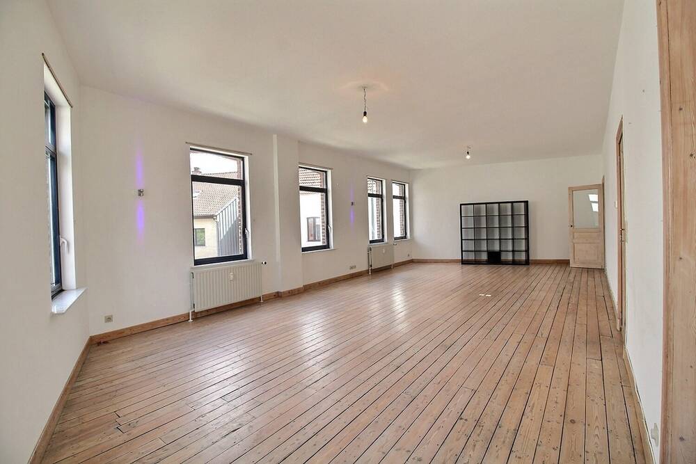 Appartement à louer à Rhode-Saint-Genese 1640 1480.00€ 4 chambres 230.00m² - Annonce 483397