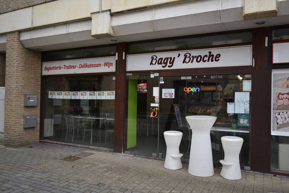 Handelszaak te koop in Hal 1500 242000.00€ slaapkamers 120.00m² - Zoekertje 483733