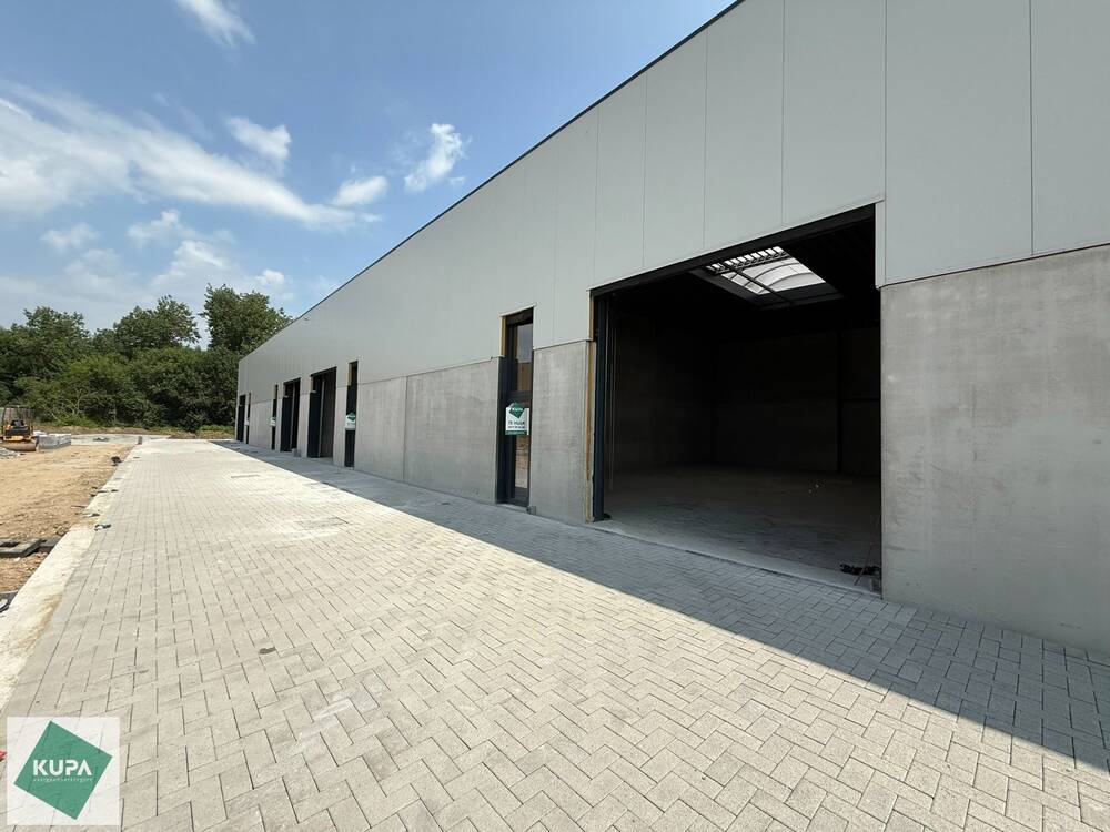 Commerce à louer à Halle 1500 1350.00€ chambres 216.00m² - Annonce 484721