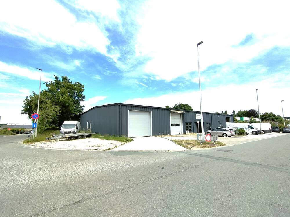 Commerce à vendre à Wavre 1300 2200000.00€ chambres 1685.00m² - Annonce 485385