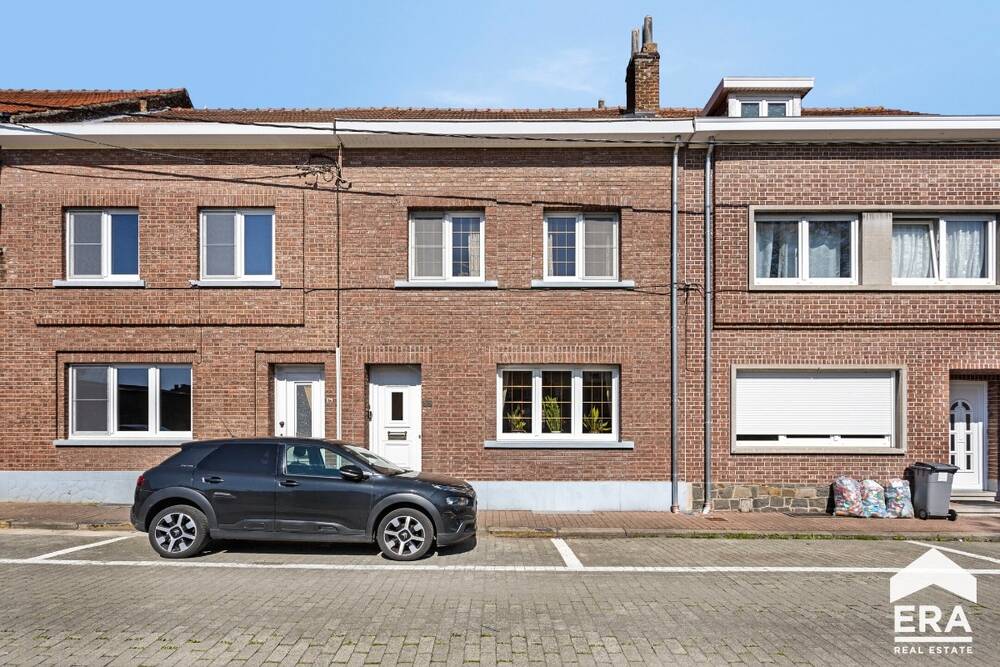 Huis te koop in Hoegaarden 3320 250000.00€ 3 slaapkamers 170.00m² - Zoekertje 486041