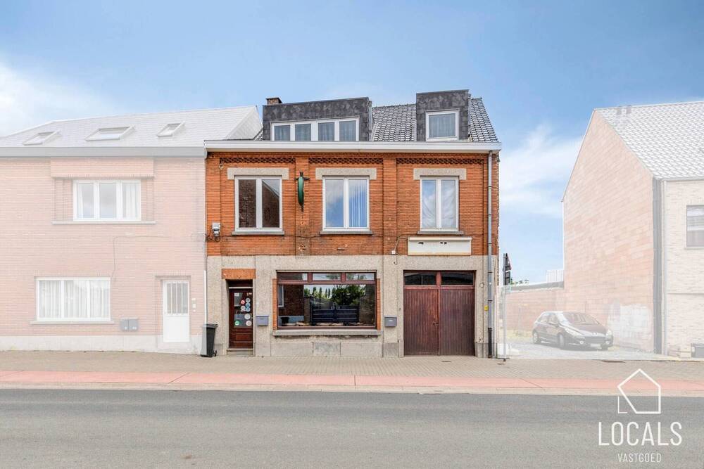 Huis te koop in Herfelingen 1540 389000.00€ 3 slaapkamers 445.00m² - Zoekertje 486644
