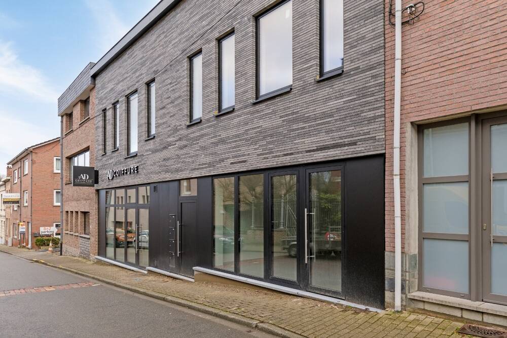 Commerce à louer à Rhode-Saint-Genese 1640 1800.00€ 0 chambres 73.00m² - Annonce 488861