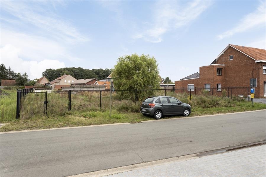 Grond te  koop in Deurne 3290 127000.00€  slaapkamers m² - Zoekertje 489907