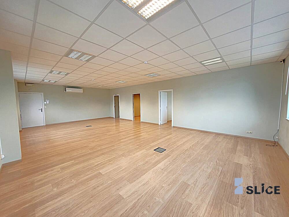 Commerce à louer à Genappe 1470 1500.00€ chambres 145.00m² - Annonce 489983