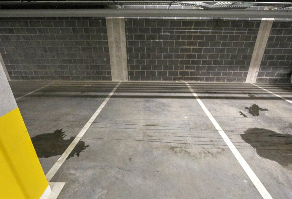 Parking / garage à louer à Waterloo 1410 100.00€ chambres m² - Annonce 489607