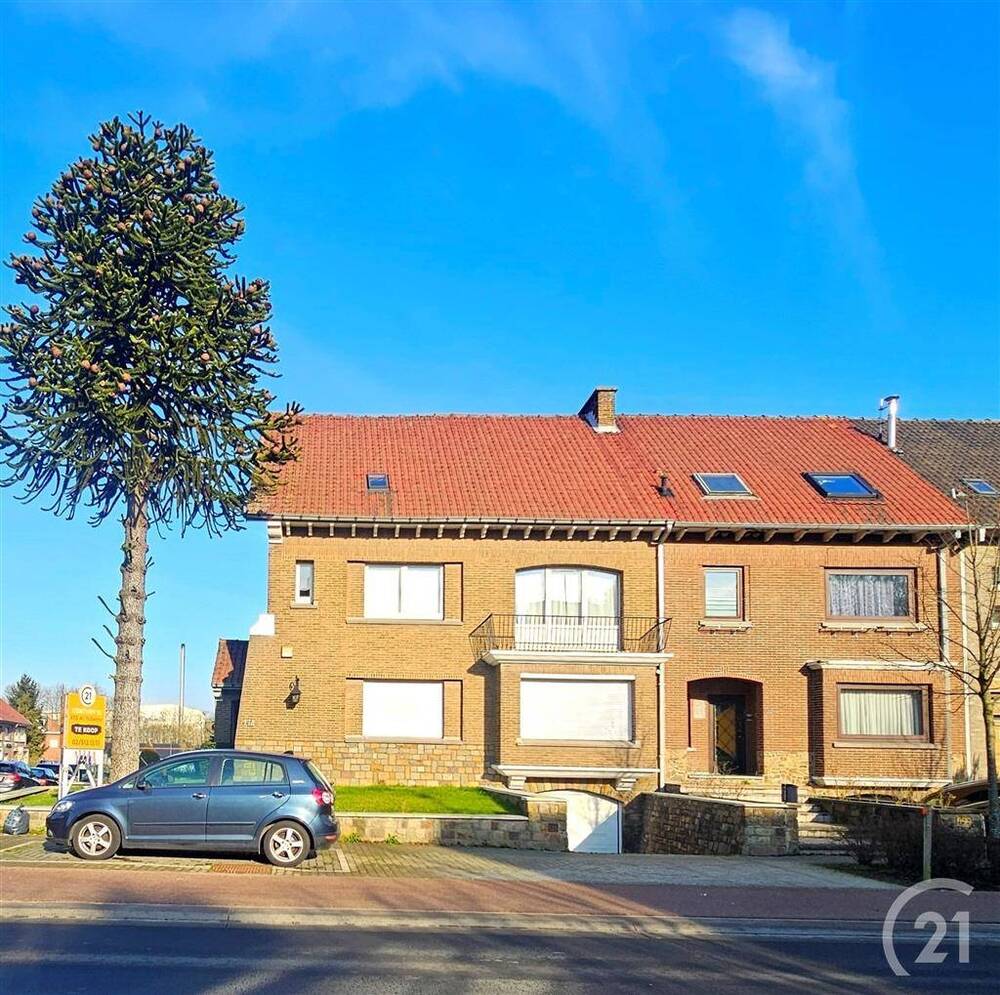 Huis te koop in Groot-Bijgaarden 1702 499000.00€ 3 slaapkamers 177.00m² - Zoekertje 489822
