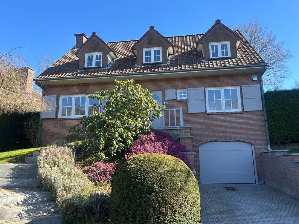 Maison à vendre à Rhode-Saint-Genese 1640 845000.00€ 3 chambres 250.00m² - Annonce 490257