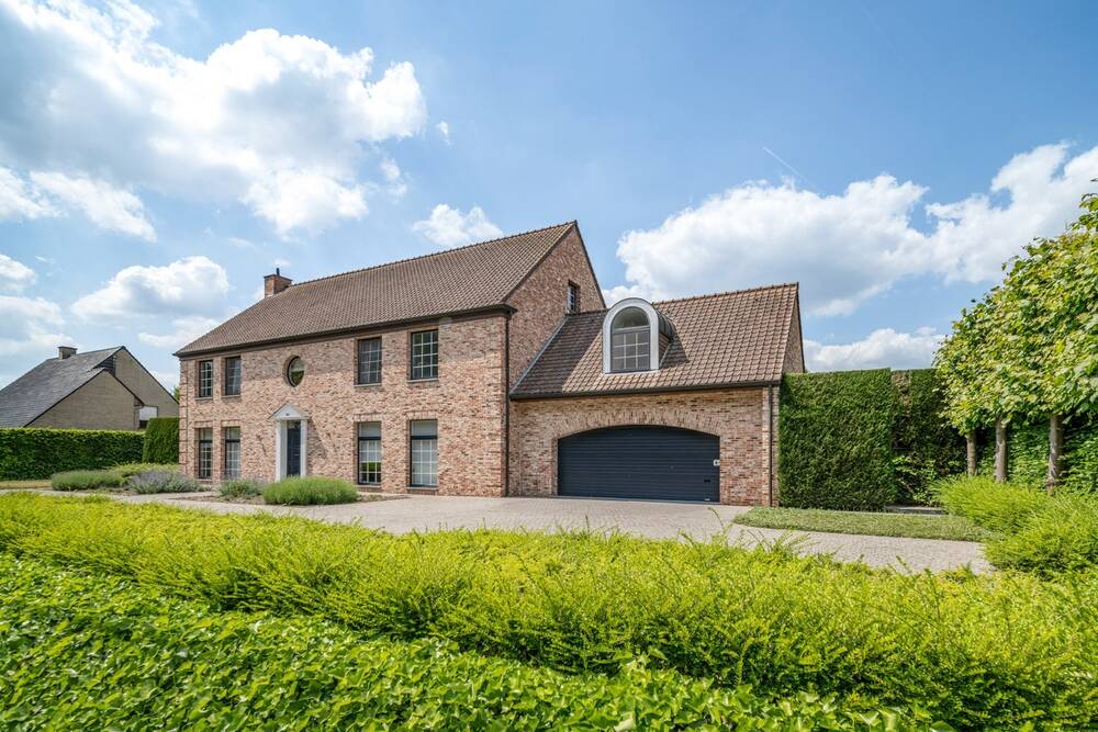 Huis te  koop in Attenrode 3384 749000.00€ 5 slaapkamers 556.00m² - Zoekertje 491253
