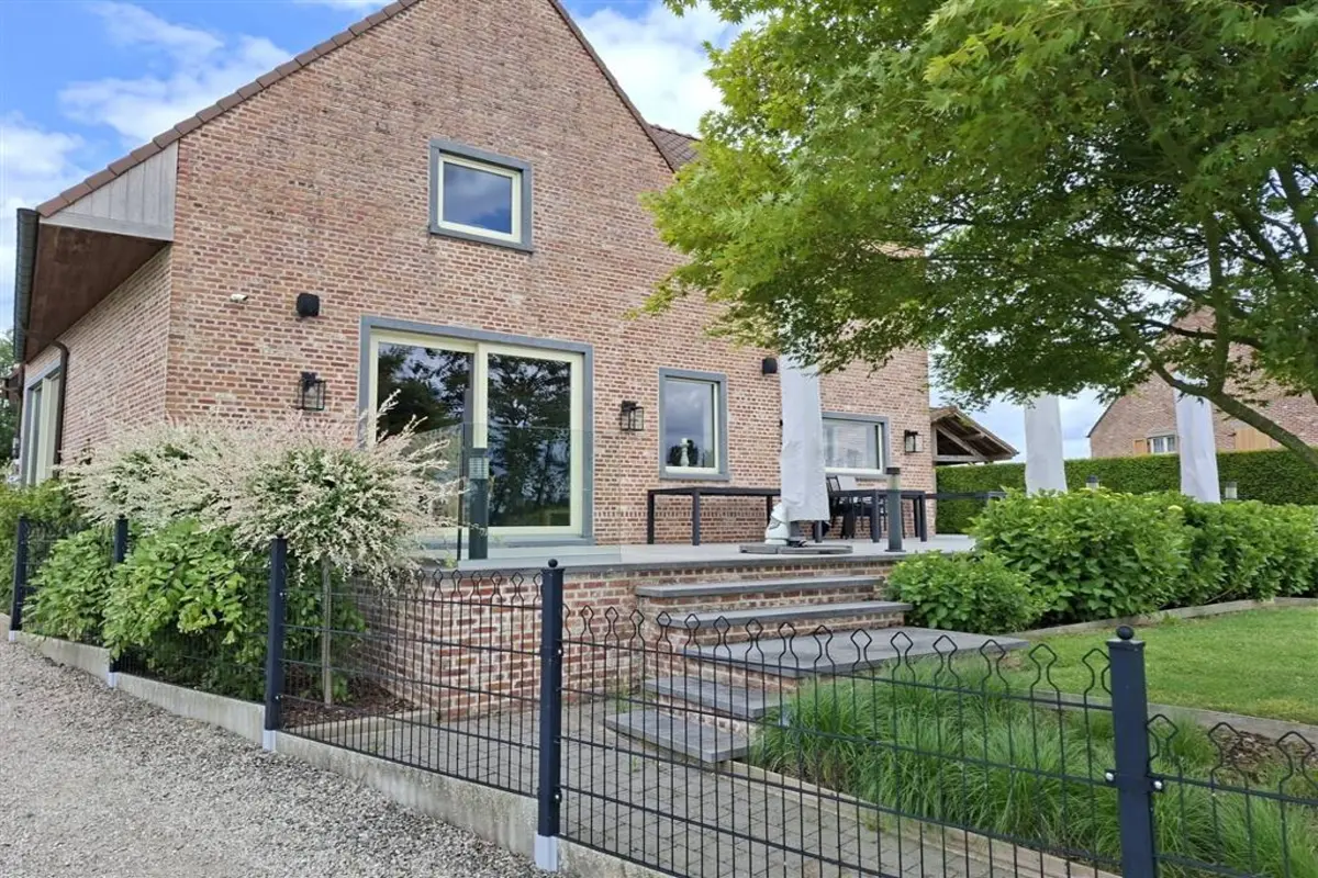 Appartement à louer à Chapelle-Saint-Pierre 1541 1000.00€ 1 chambres m² - Annonce 491026