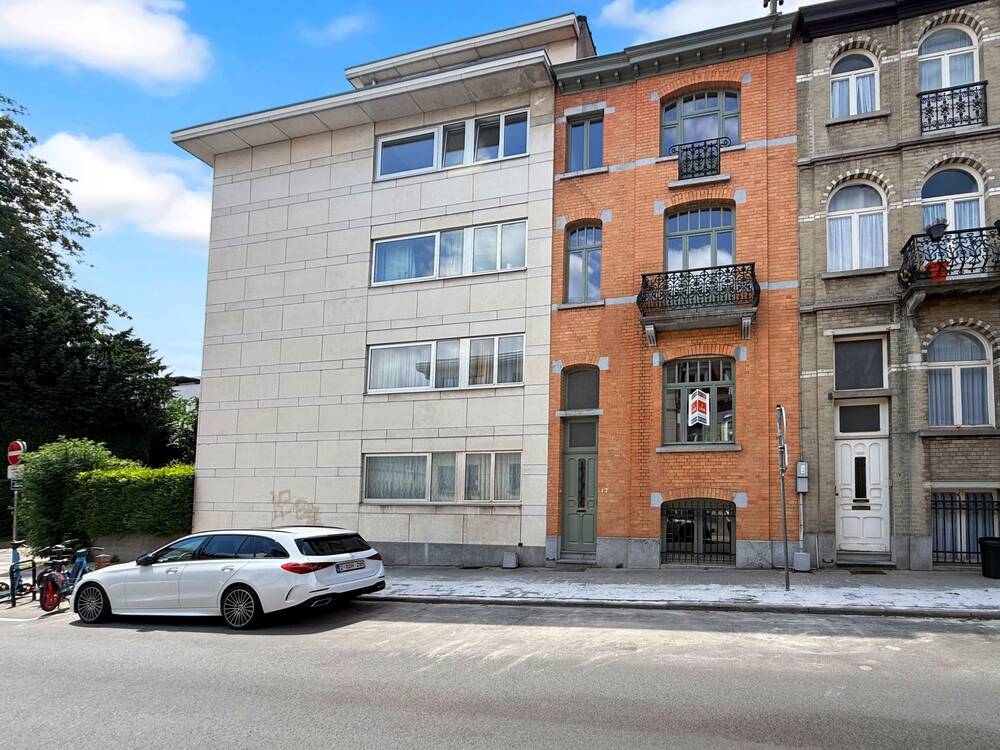Maison à à Woluwe-Saint-Pierre 1150 2450.00€ 4 chambres 200.00m² - Annonce 504191