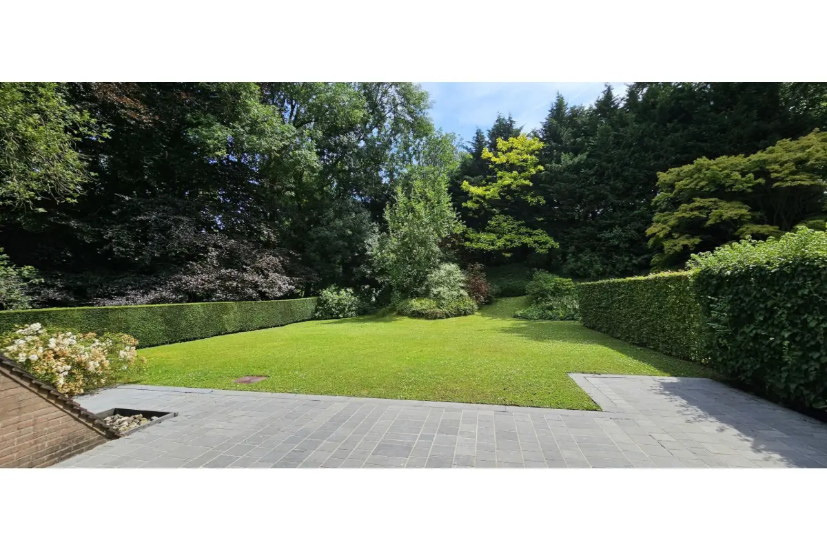 Appartement à louer à Rhode-Saint-Genese 1640 3400.00€ 4 chambres 328.00m² - Annonce 504467