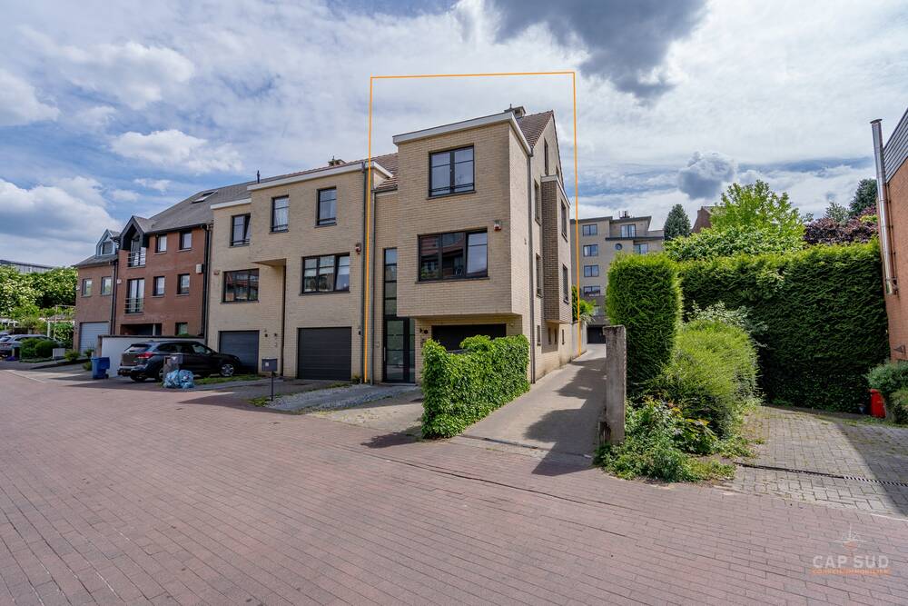 Maison à louer à Waterloo 1410 1950.00€ 5 chambres 215.00m² - Annonce 503947