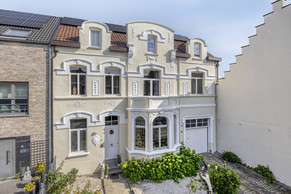 Maison à vendre à Leeuw-Saint-Pierre 1600 749000.00€ 5 chambres 470.00m² - Annonce 500092