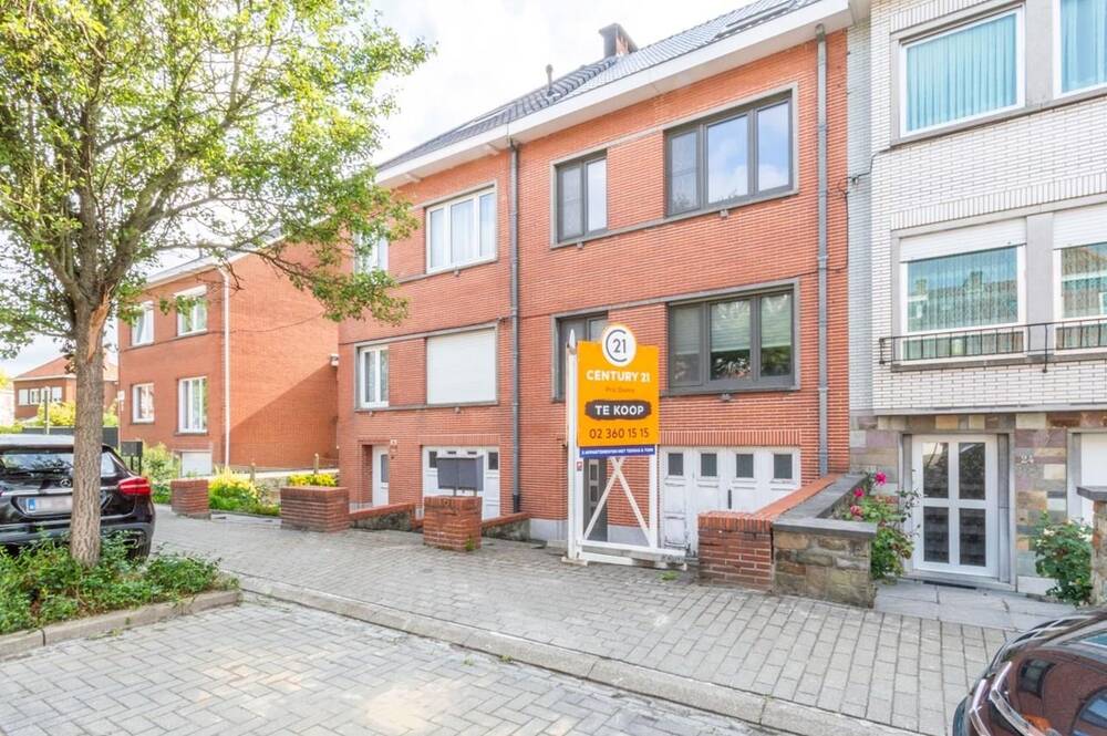 Immeuble de rapport - Immeuble à appartement à vendre à Leeuw-Saint-Pierre 1600 554000.00€ 4 chambres 183.00m² - Annonce 499308