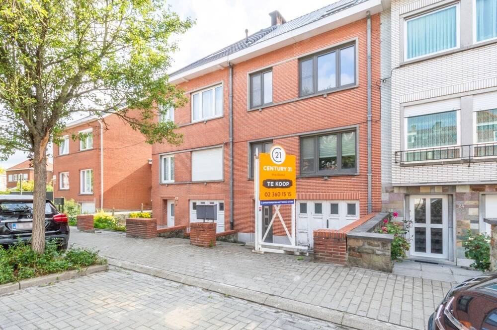 Immeuble de rapport - Immeuble à appartement à vendre à Leeuw-Saint-Pierre 1600 554000.00€ 4 chambres 183.00m² - Annonce 499307
