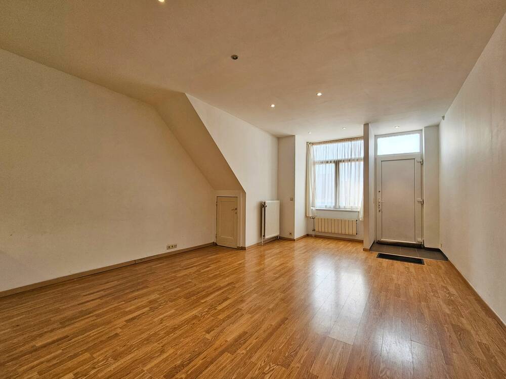 Rez-de-chaussée à vendre à Genval 1332 275000.00€ 2 chambres 108.00m² - Annonce 498665