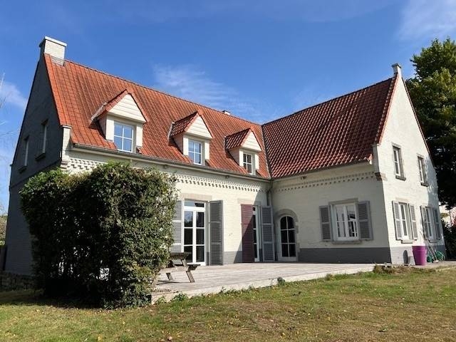 Huis te  huur in Overijse 3090 2950.00€ 4 slaapkamers 240.00m² - Zoekertje 498313