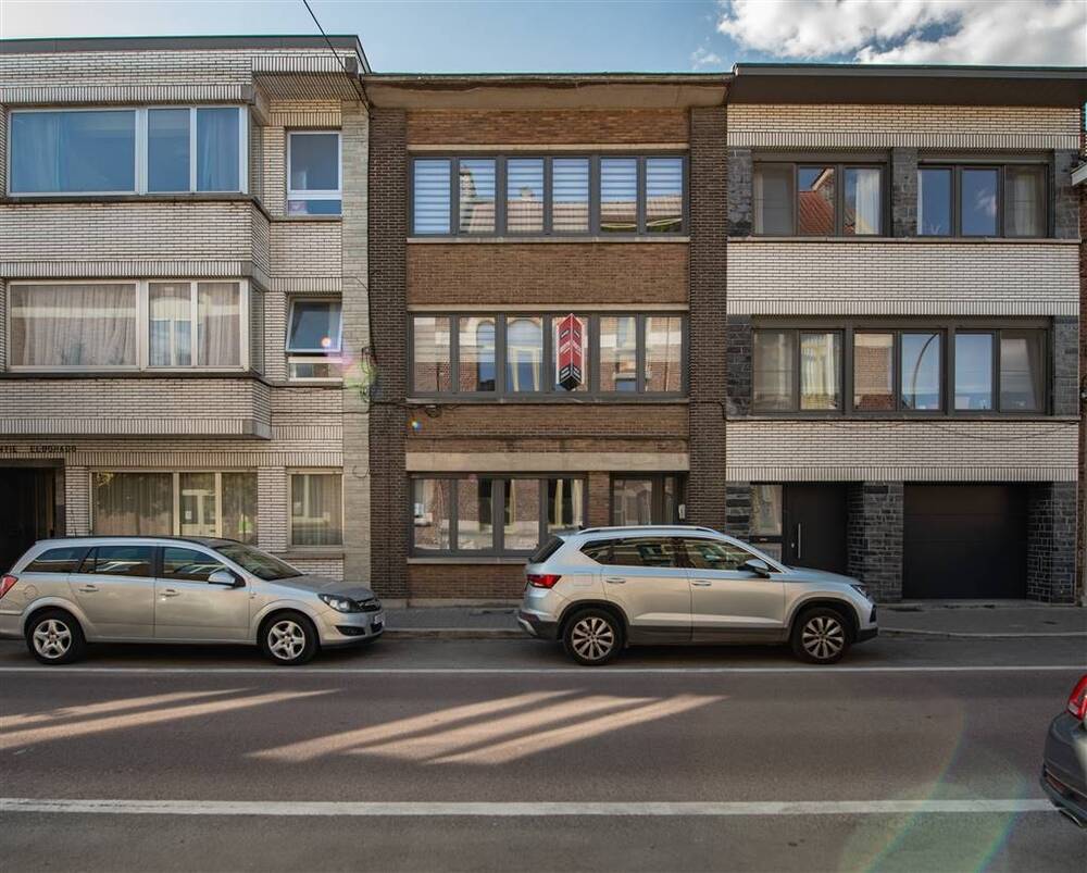 Immeuble de rapport - Immeuble à appartement à vendre à Halle 1500 599000.00€ 3 chambres 198.00m² - Annonce 496483