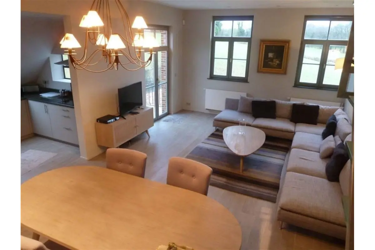 Appartement à louer à Rhode-Saint-Genese 1640 2400.00€ 3 chambres 150.00m² - Annonce 495321