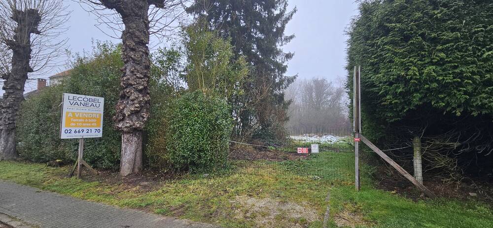 Grond te koop in Sint-Genesius-Rode 1640 299000.00€ slaapkamers m² - Zoekertje 495995