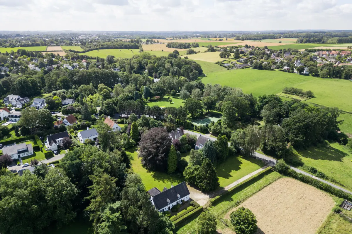 Grond te  koop in Sint-Genesius-Rode 1640 545000.00€  slaapkamers m² - Zoekertje 495918