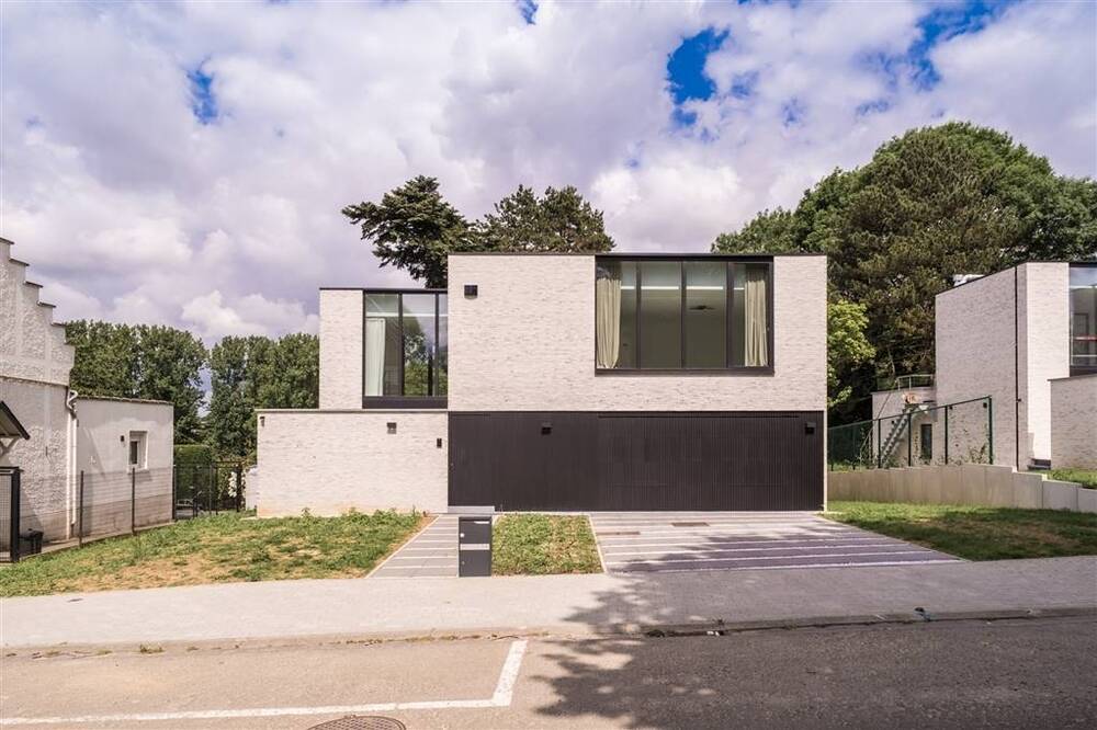 Maison à louer à Wemmel 1780 4900.00€ 3 chambres 250.00m² - Annonce 495342
