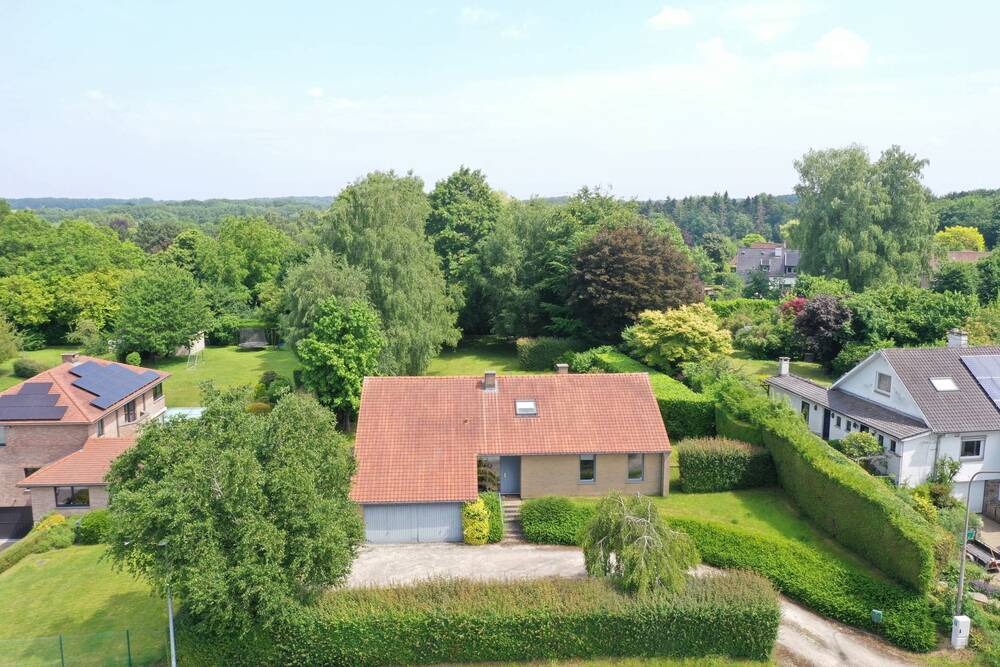Maison à à Braine-l'Alleud 1420 650000.00€ 4 chambres 247.00m² - Annonce 494384